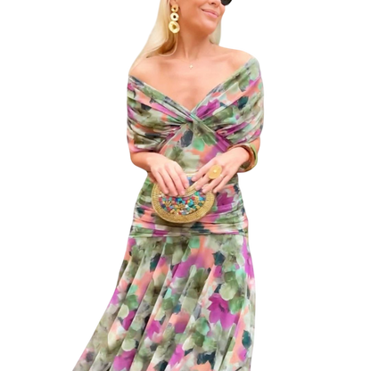 Evelyn – Elegant Dress With V-Neckline
