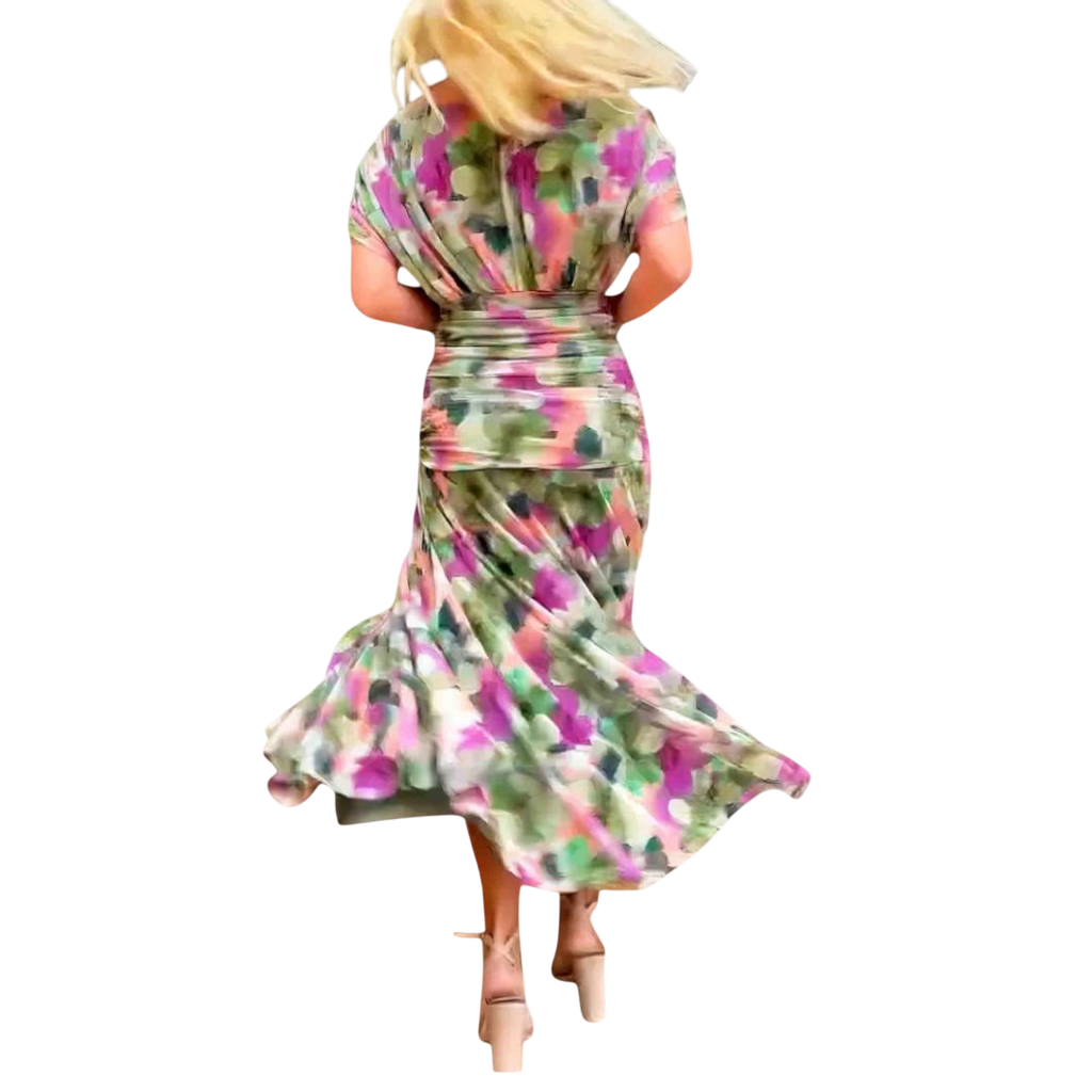 Evelyn – Robe élégante à encolure en V