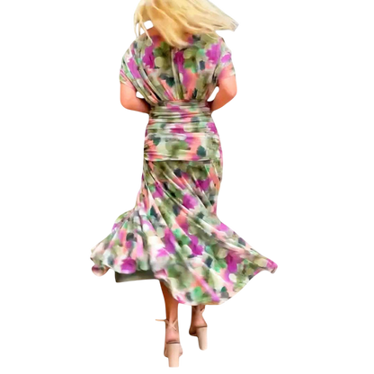 Evelyn – Elegant Dress With V-Neckline