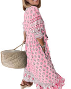 Thea – Robe fleurie chic à col en V