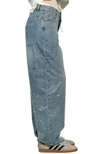 Dariya | Jean cargo coupe ballon avec éclat et ornements en strass