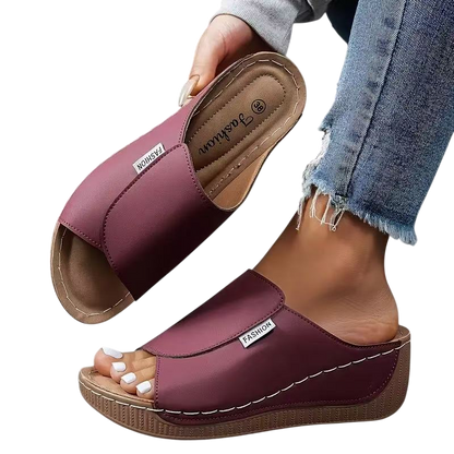 Skyla – Comfort Slide Sandals