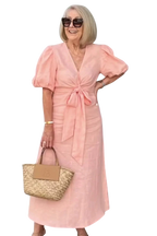 Stella - Robe élégante à col en V