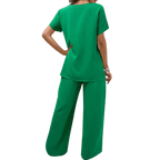 Ensemble deux pièces souple et élégant Lorrina™ | Chemisier asymétrique et pantalon décontracté