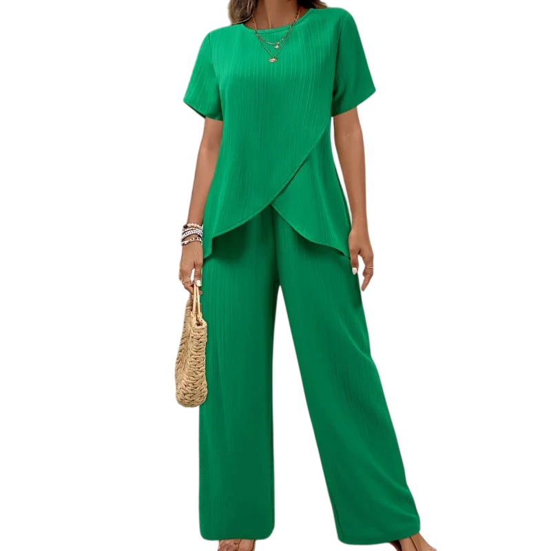 Ensemble deux pièces souple et élégant Lorrina™ | Chemisier asymétrique et pantalon décontracté